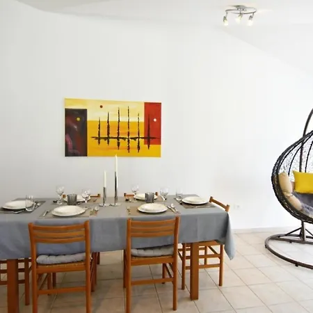 Klimatisierte In Mit Grill Basanija